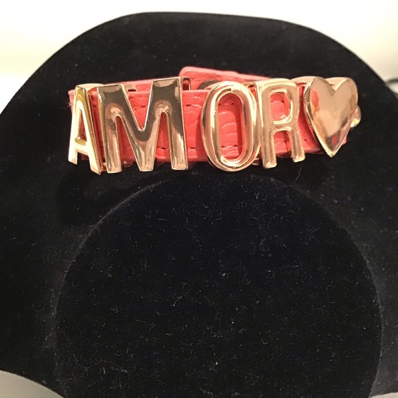 ♥️LOVE🔴BCBGENERATION AMORE BRACELET/CUFF - Picture 1 of 6